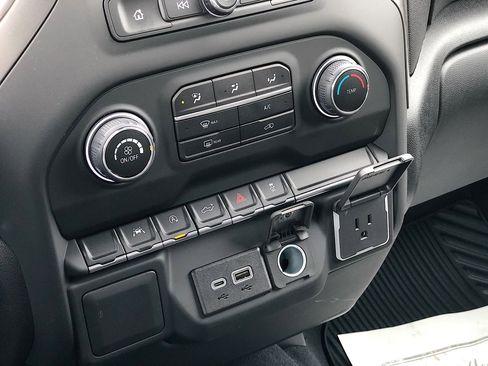 Used 2026 Chevrolet Silverado 1500 Custom image 21