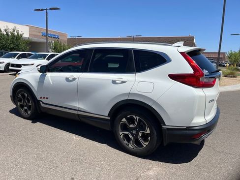 Used 2018 Honda CR-V Touring image 4
