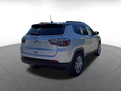 Used 2025 Jeep Compass Limited image 15