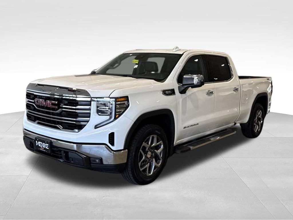 Used 2023 GMC Sierra 1500 SLT AWD/4WD image 3