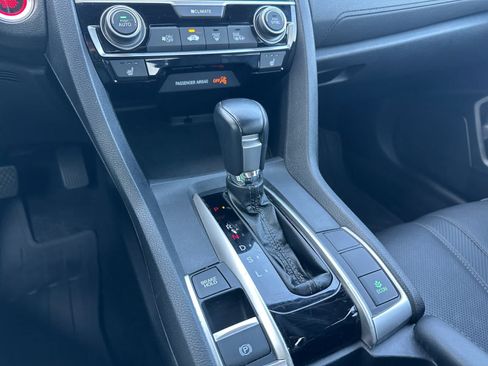 Used 2017 Honda Civic Touring image 26