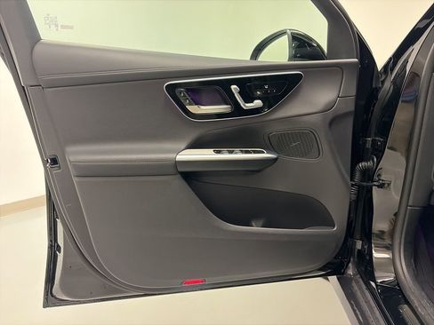 Certified 2025 Mercedes-Benz GLC 300 4MATIC image 15