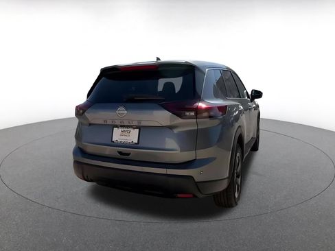 Used 2025 Nissan Rogue SV FWD image 14