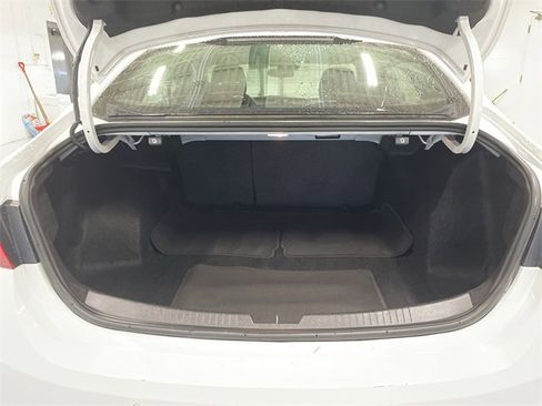 Certified 2024 Chevrolet Malibu LT image 15