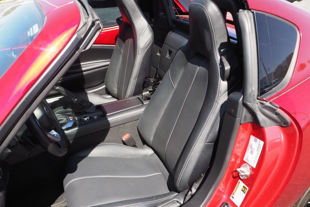 Used 2024 MAZDA MX-5 Miata RF Grand Touring w/ Weather Package RWD image 13