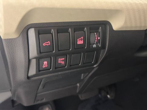 Used 2019 Subaru Ascent Premium AWD/4WD image 9