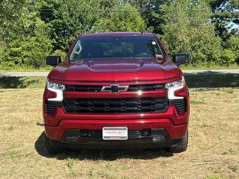 Used 2023 Chevrolet Silverado 1500 RST AWD/4WD image 2