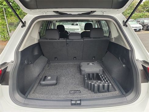 Certified 2022 Volkswagen Tiguan S image 28