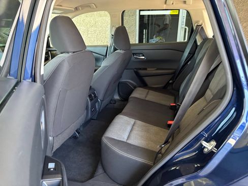 Used 2025 Nissan Rogue SV FWD image 28