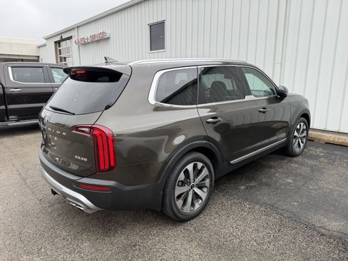 Used 2021 Kia Telluride EX w/ EX Premium Package image 6