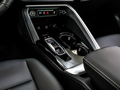 New 2025 Audi Q5 Premium image 6