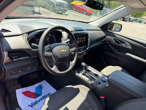 Used 2019 Chevrolet Traverse LT FWD image 10