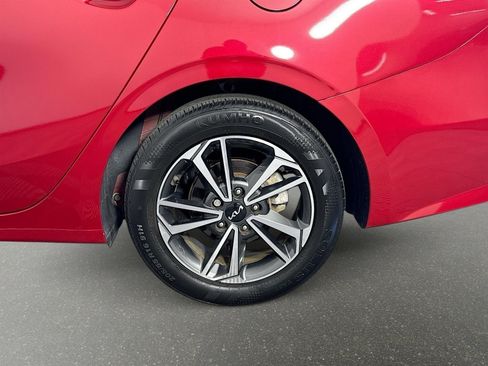 Certified 2023 Kia Forte LXS FWD image 28