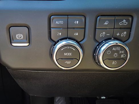 New 2026 GMC Sierra 2500 Denali Ultimate AWD/4WD image 13
