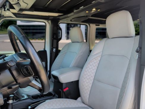 Used 2021 Jeep Wrangler Unlimited Sahara AWD/4WD image 14