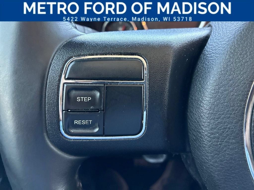 Used 2015 Jeep Wrangler Sahara AWD/4WD image 27