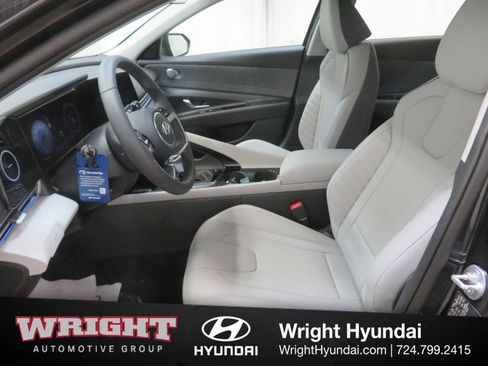 New 2026 Hyundai Elantra Limited FWD image 11