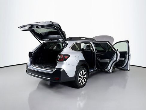 Used 2023 Subaru Outback Premium AWD/4WD image 19
