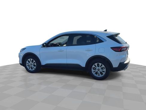 Used 2024 Ford Escape Active w/ Cold Weather Package image 7