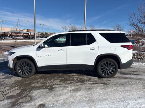 Used 2023 Chevrolet Traverse RS image 7