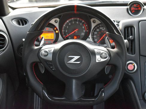 Used 2015 Nissan 370Z Coupe image 14