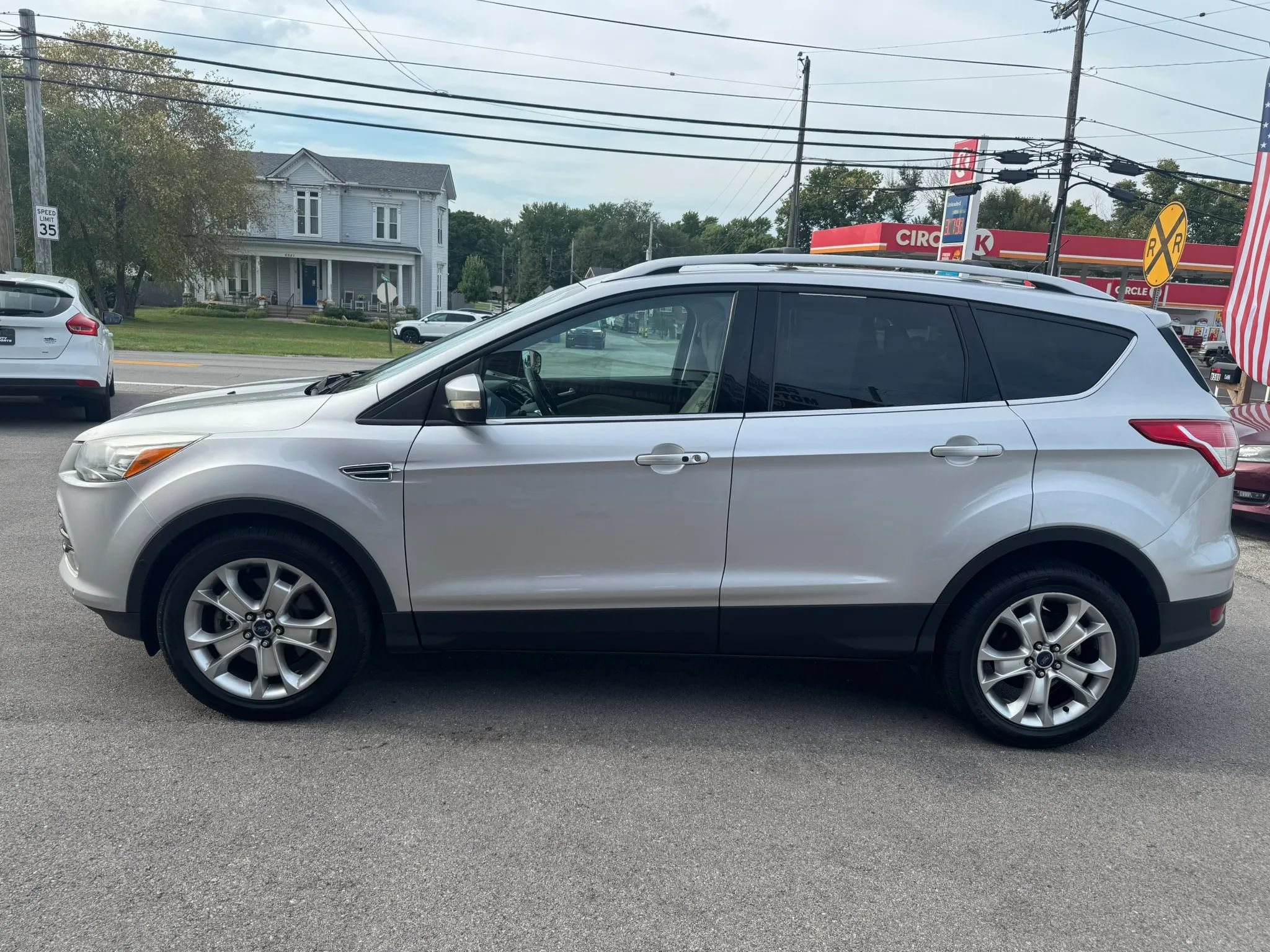 Used 2016 Ford Escape Titanium w/ Equipment Group 301A FWD image 7