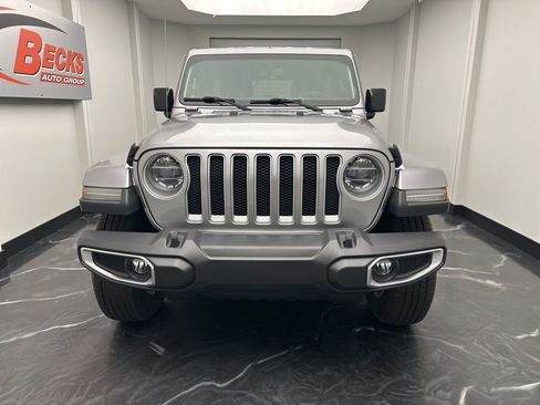 Used 2018 Jeep Wrangler Unlimited Sahara image 27