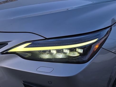 Used 2022 Lexus NX 350 F Sport image 8