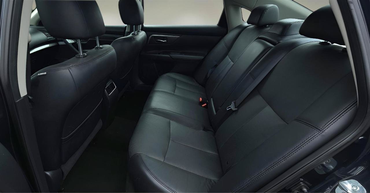 Used 2014 Nissan Altima 2.5 SL w/ Moonroof Package FWD image 22