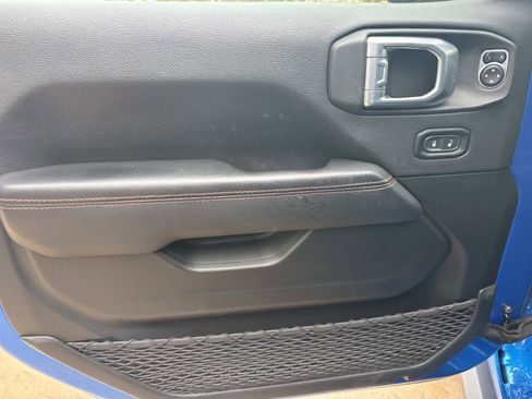 Used 2022 Jeep Wrangler Unlimited Rubicon w/ Xtreme Recon 35" Tire Package image 16