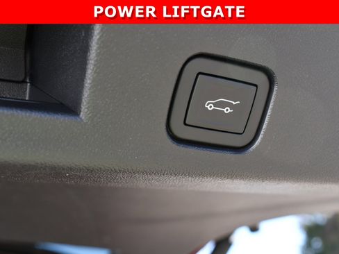 Used 2024 GMC Acadia AT4 w/ Super Cruise Package image 11