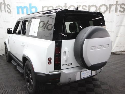 Used 2020 Land Rover Defender 110 SE image 4