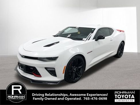 Used 2018 Chevrolet Camaro SS w/ Redline Edition RWD image 2