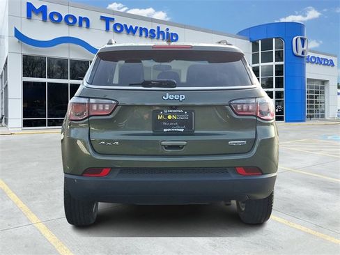 Used 2019 Jeep Compass Latitude w/ Cold Weather Group image 5