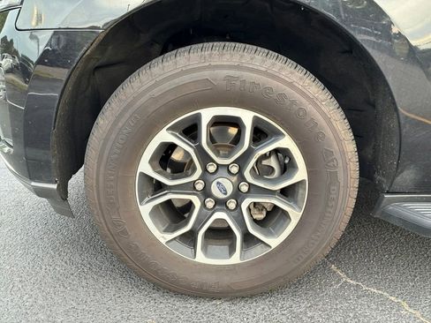 Used 2024 Ford Expedition XLT AWD/4WD image 10