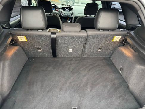 Used 2017 Ford Focus ST image 29