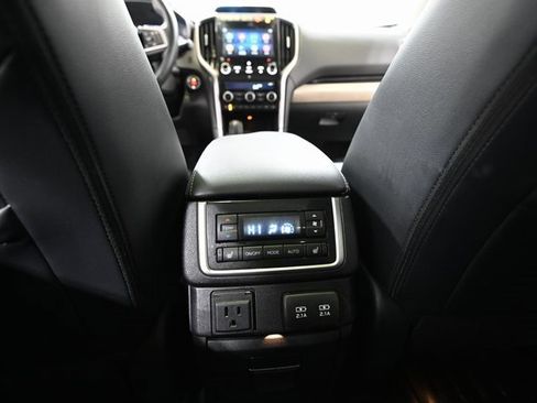 Used 2022 Subaru Ascent Touring image 34