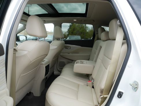 Used 2017 Nissan Murano Platinum w/ Platinum Technology Package AWD/4WD image 34