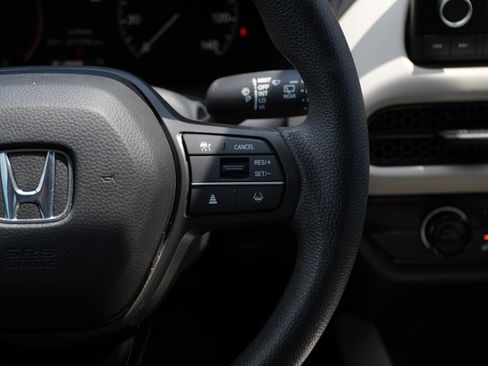 Used 2025 Honda HR-V LX image 20