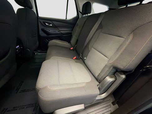 Used 2021 Chevrolet Traverse LS image 13