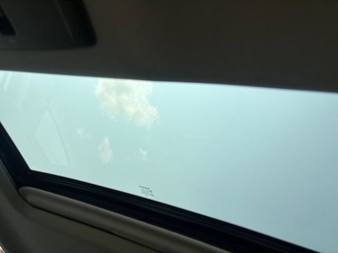Used 2024 Nissan Altima 2.5 SR AWD/4WD image 22