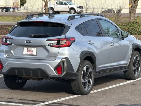 Used 2025 Subaru Crosstrek 2.5i Limited w/ Crosstrek Mirror Package image 4