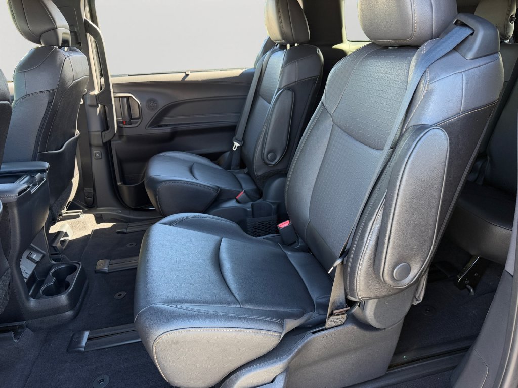 Used 2024 Toyota Sienna XLE Woodland Edition AWD/4WD image 12