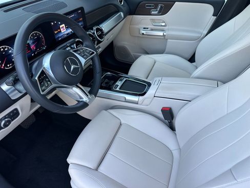Certified 2026 Mercedes-Benz GLB 250 4MATIC image 11