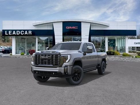 Used 2026 GMC Sierra 2500 Denali Ultimate w/ LPO, Black Badging Package AWD/4WD image 8