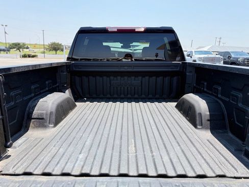 Used 2022 GMC Sierra 1500 SLT w/ SLT Premium Package AWD/4WD image 7