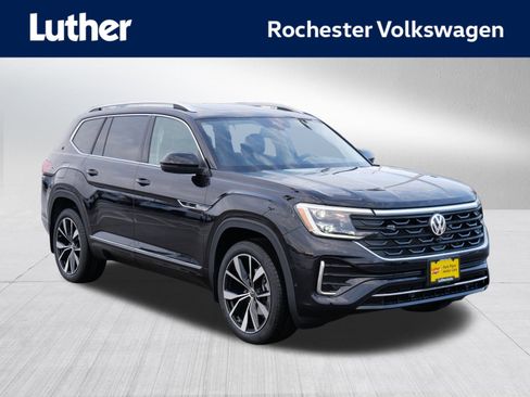 New 2026 Volkswagen Atlas Cross Sport SE image 1