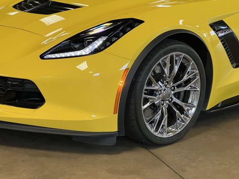 Used 2017 Chevrolet Corvette Z06 RWD image 6