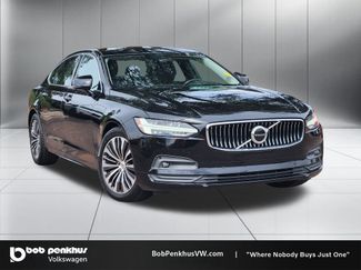 Used 2022 Volvo S90 B6 Momentum AWD/4WD 360° Tour