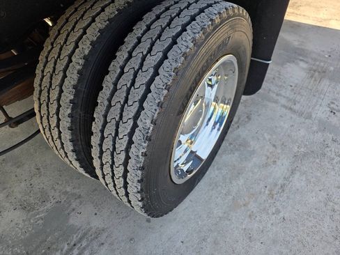 Used 2021 Ford F550 4x4 Regular Cab Super Duty image 12